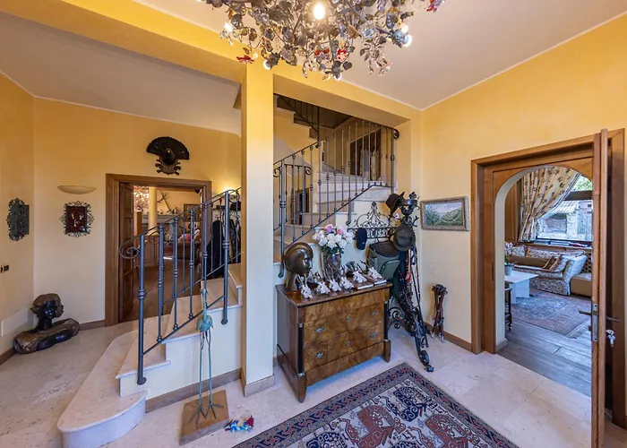 וילה Castello Alidosi *