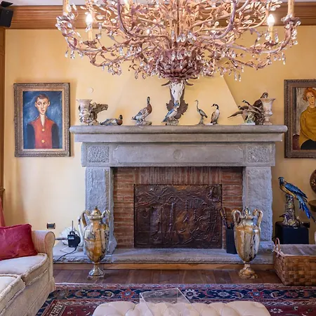Castello Alidosi Villa *