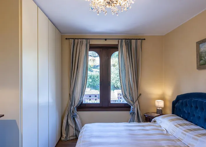 Castello Alidosi Villa *