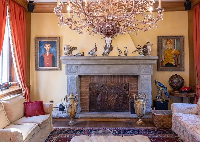 Castello Alidosi Villa *